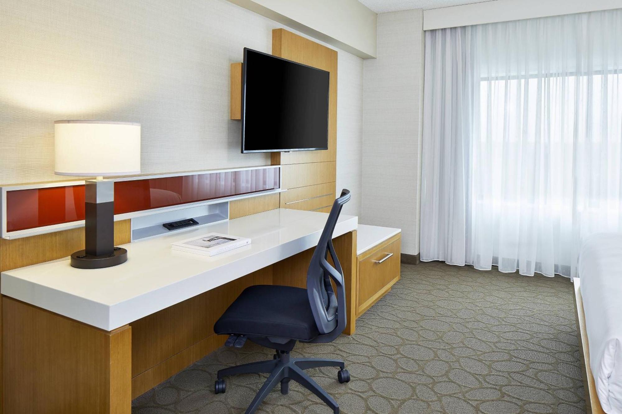 Renaissance Chicago Glenview Suites Hotel Ngoại thất bức ảnh