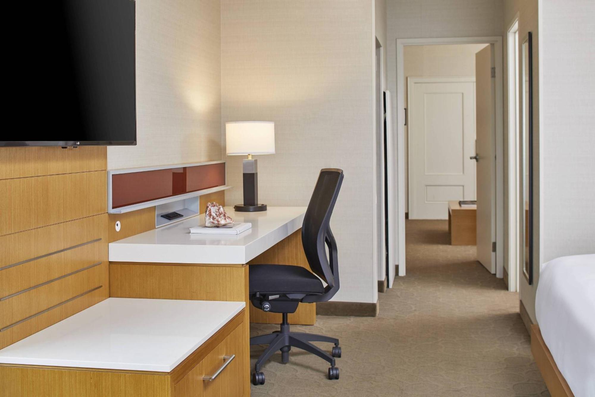 Renaissance Chicago Glenview Suites Hotel Ngoại thất bức ảnh