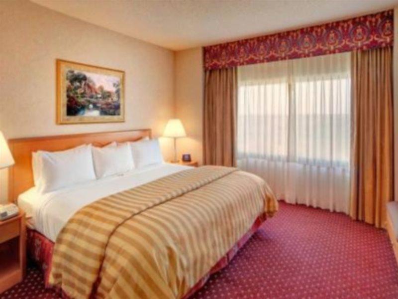Renaissance Chicago Glenview Suites Hotel Ngoại thất bức ảnh