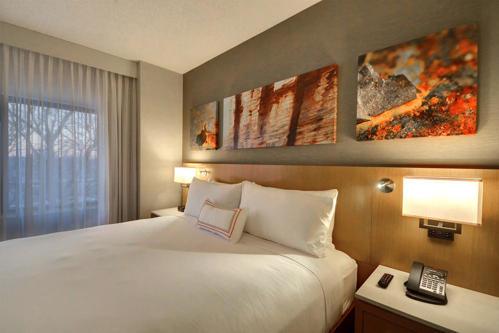 Renaissance Chicago Glenview Suites Hotel Ngoại thất bức ảnh