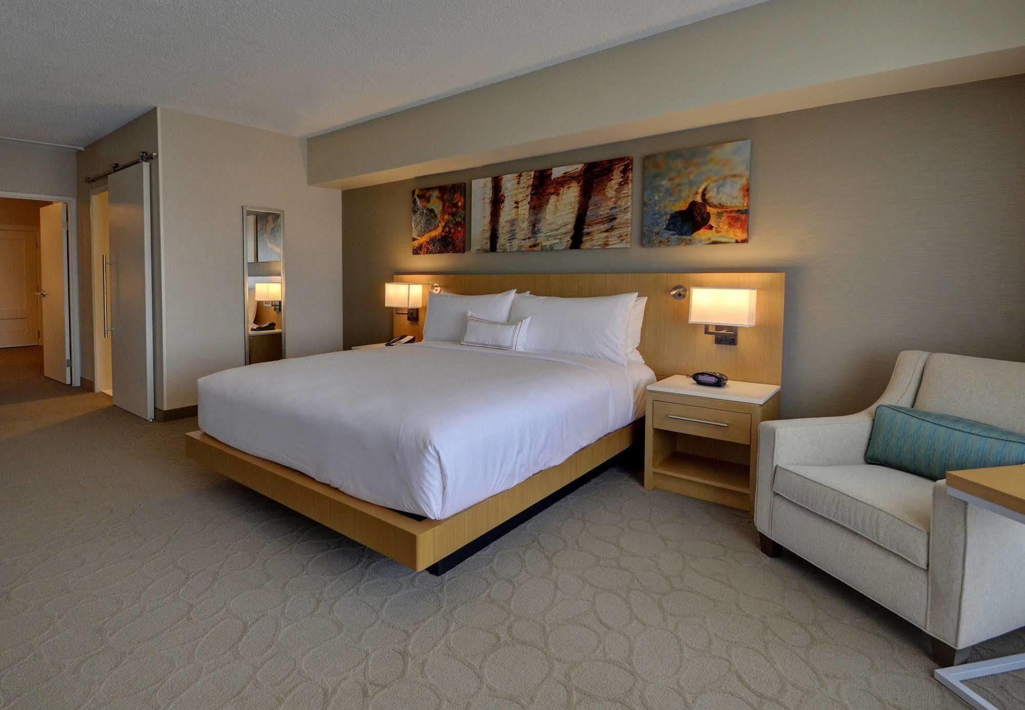 Renaissance Chicago Glenview Suites Hotel Ngoại thất bức ảnh